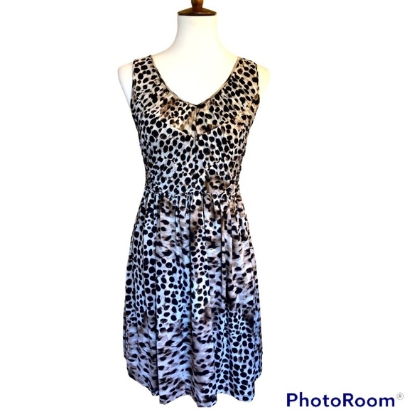 Leopard Print Sleeveless Dress - Picture 4 of 9